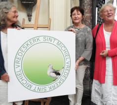 De Leuvense Vredesbeweging organiseerde een tentoonstelling in de Sint-Michielskerk © Pastorale zone Leuven aan de Dijle