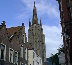 De Onze-Lieve-Vrouwkerk van Brugge © Philippe Keulemans