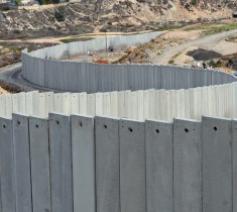 De Israëlische muur door de bezette gebieden  © Latijnse patriarchaat van Jeruzalem