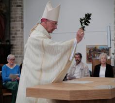 Altaarzegening in Sint-Geertrui © Pastorale zone Leuven aan de Dijle