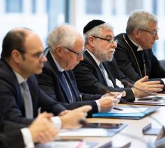 Interreligieuze leiders in overleg met EU-politici © Comece