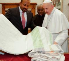 De Ethiopische premier Abiy Ahmed met paus Franciscus © Vatican Media