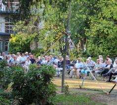Beiaardconcert in de tuin van de dekenij © HVDS