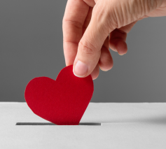 Geven met je hart © Canva Pro