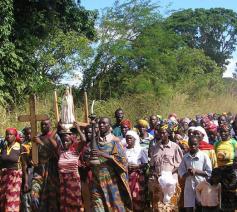 Inwoners vluchten voor de terreur in Mozambique © Kerk in Nood