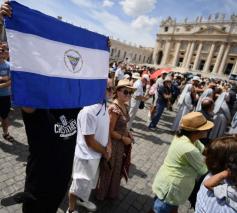 Nicaraguaanse gelovigen op het Sint-Pietersplein © Vatican Media