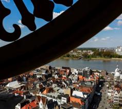 Een blik doorheen het uurwerk van de Onze-Lieve-Vrouwetoren van de Antwerpse kathedraal © Perscommunicatie Cultuur stad Antwerpen