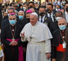 Paus Franciscus in Bagdad met de Chaldeeuwse patriarch en kardinaal Louis Raphael Sako aan zijn zijde © VaticanNews