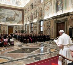 Paus Franciscus ontvangt de opbrengst van de Sint-Pieterspenning © Vatican Media