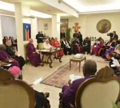 Paus Franciscus nodigde de belangrijkste Zuid-Soedanese leiders uit voor een bezinningsdag in Rome © Vatican Media