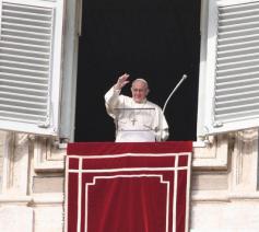 Paus Franciscus tijdens het Angelus © SIR/Marco Calvarese