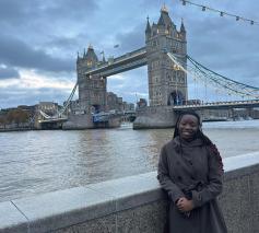 Brug met Stacey Osei  © Osei