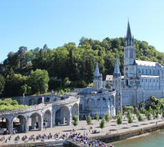 basilieken in Lourdes © Bedevaarten Bisdom Gent