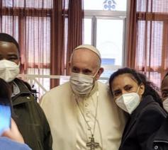 Franciscus bezoekt het vaccinatiecentrum van het Vaticaan © Vatican Media