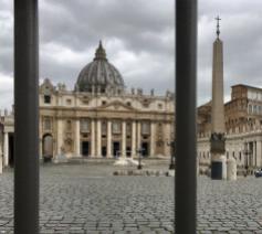 Nog nooit was het Sint-Pietersplein zo leeg © Vatican Media