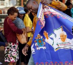 Afrikanen vieren de komst van paus Franciscus © Vatican Media
