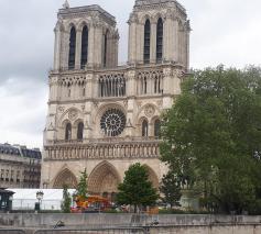 De Notre-Damekathedraal, gezien vanaf de Seine © Philippe Keulemans