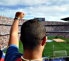 Kerk en voetbal, meer gemeen dan je op het eerst zicht denkt. © CC Pexels