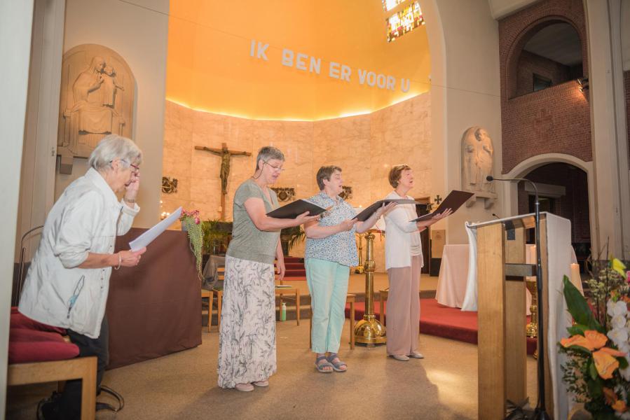 van links naar rechts: lector Mia Berckmans, Goedele Storms (alt), Anne Driessens en Ria Van Bortel (sopranen) © Wim Duysburgh