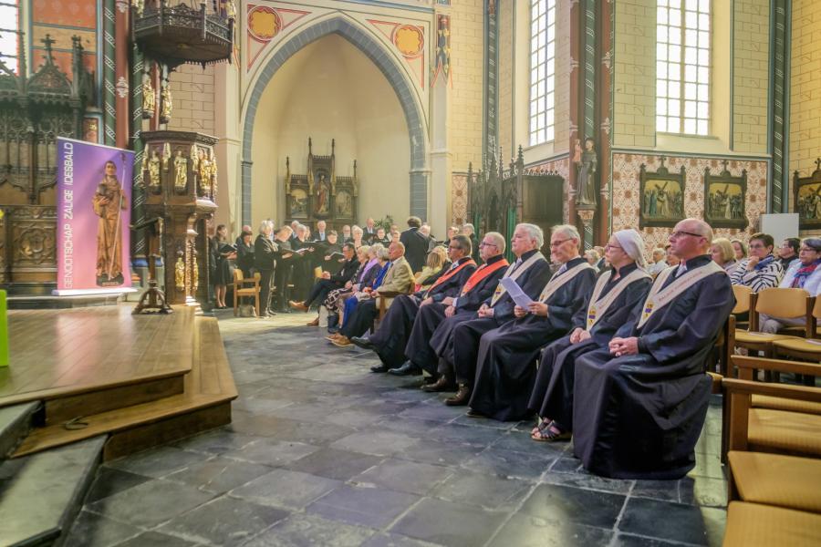 Bedevaart naar Baaldjes Kruus © L.J. Derenette