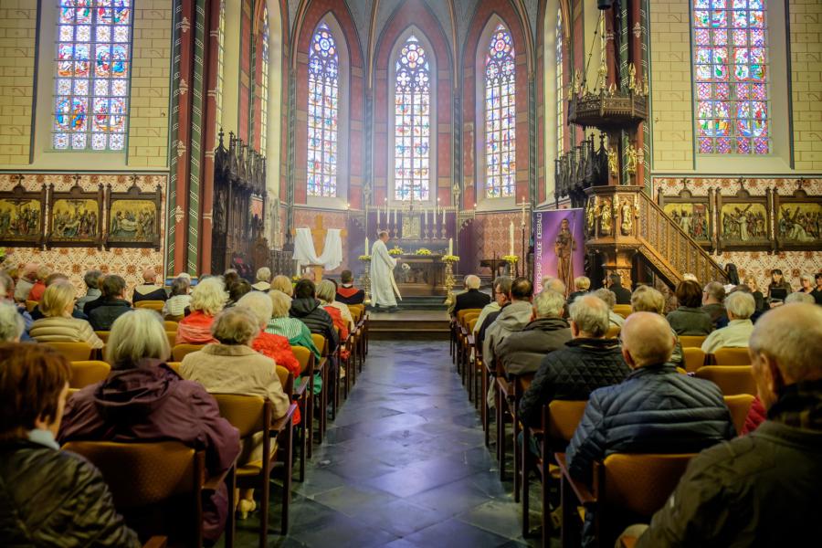 Bedevaart naar Baaldjes Kruus © L.J. Derenette