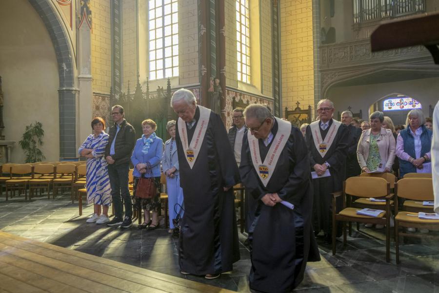 Eucharistieviering ter voorbereiding bedevaart "Baaldjes Kruus" © Lambert J. Derenette en Linda Renette