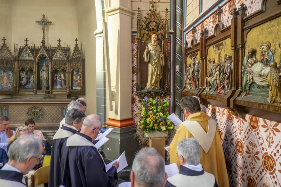 Eucharistieviering ter voorbereiding bedevaart "Baaldjes Kruus" © Lambert J. Derenette en Linda Renette