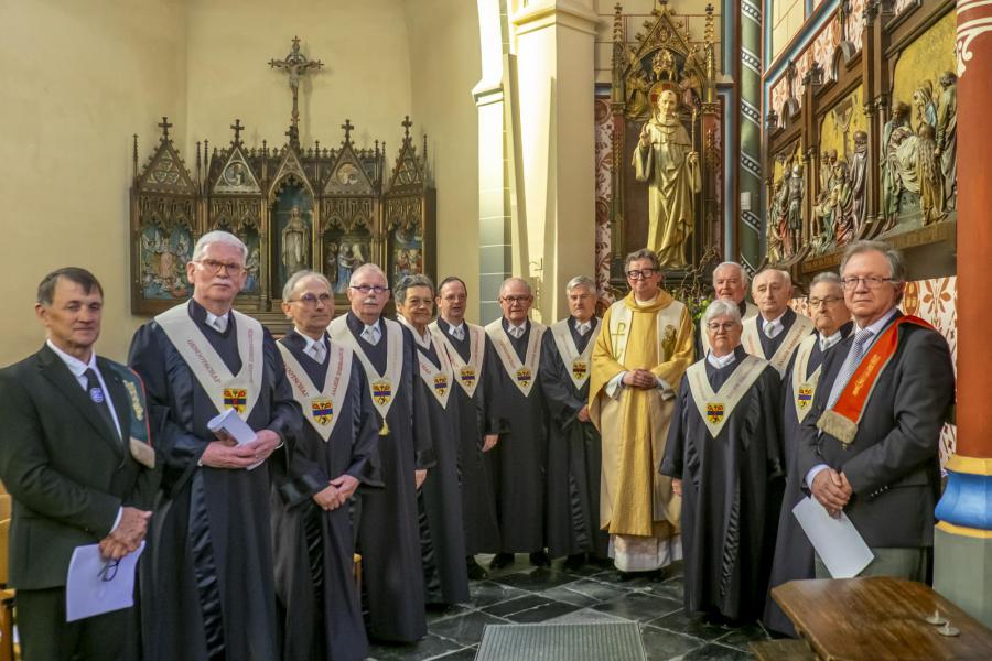 Aanstelling nieuwe deken © Lambert J. Derenette