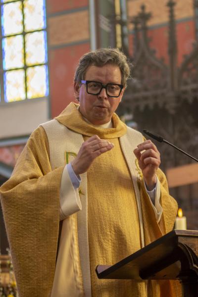 Eucharistieviering ter voorbereiding bedevaart "Baaldjes Kruus" © l