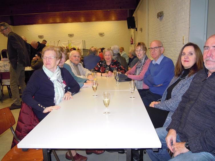 KWB  DIEPENBEEK  HEFT  HET  GLAS  OP  HET  NIEUWE  JAAR 