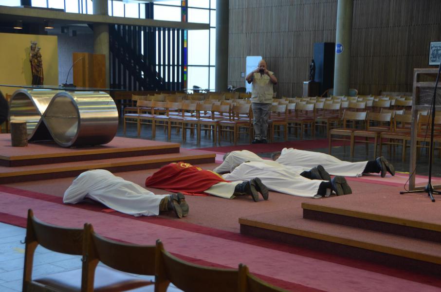 Goede Vrijdag hebben we herdacht in de kerk in Stokkel.  