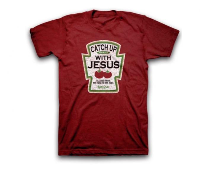 Ketchup van Heinz, inderdaad. Maar hier is het dan 'Catch up' (Praat bij met Jezus). Daaronder gaat het echt helemaal lekker fout: 'Blessed from my head to-ma-toes' (Gezegend van hoofd tot 'tenen').  © Christian Apparel Shop
