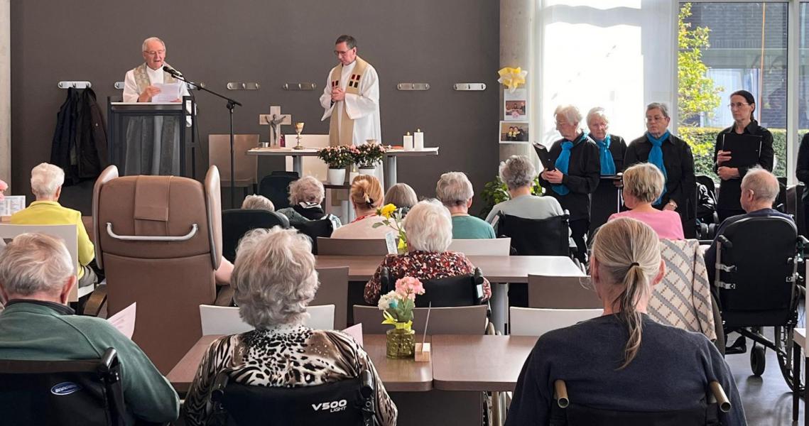 Paasviering met Ziekenzalving © WZC Warmhof