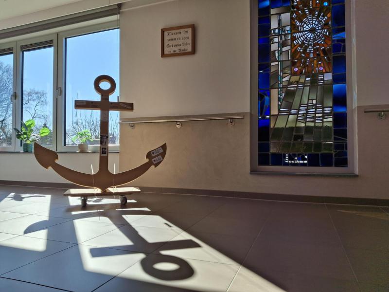 Anker van hoop in het Vincenthof in Oostakker © Michèle Pieters