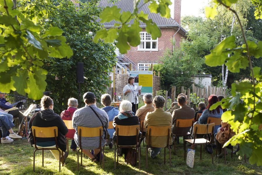 Troostplek in Gompel op reis naar de vallei van Troost  © Griet Van Coillie
