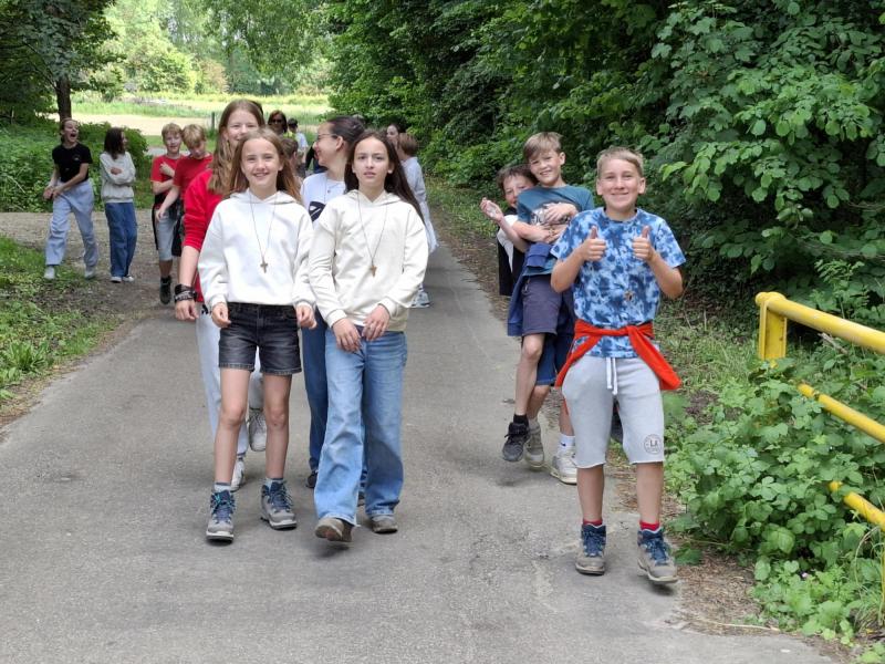 Vormelingen groep Hoeselt-centrum © M. Schilperoord