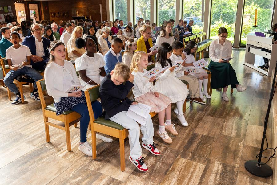 Een stralende dag voor de 17 communicanten van Leuven-Centrum © Kris Vandenbosch