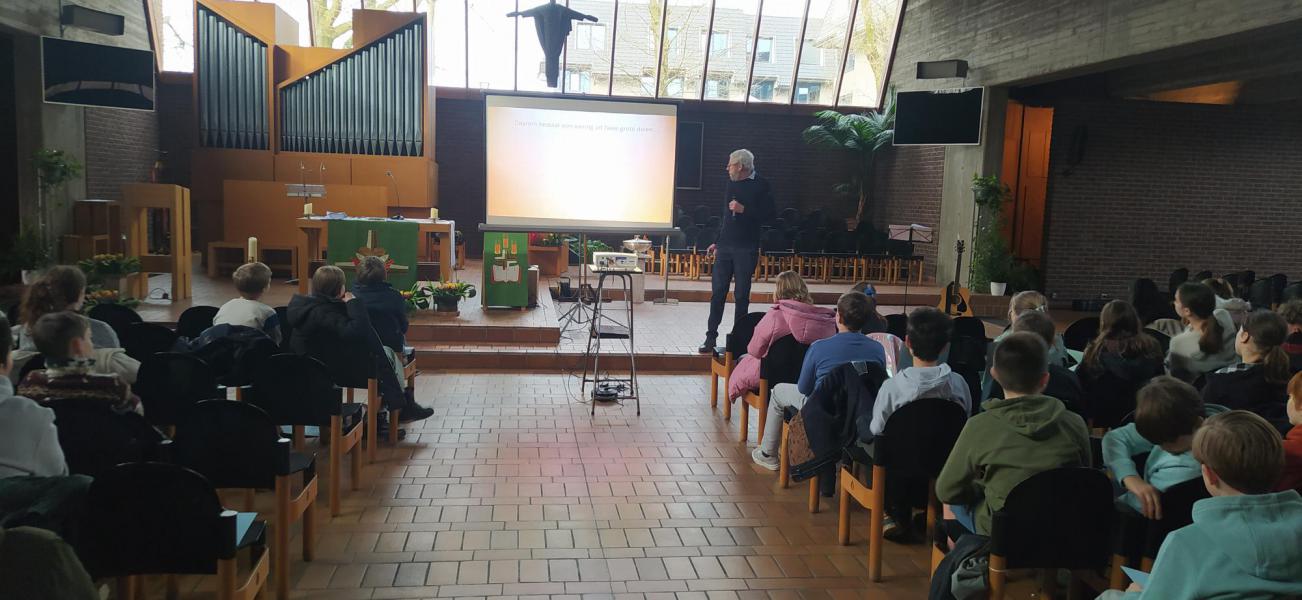 catechese in De Verrezen Heer © Luc Vanlaerhoven