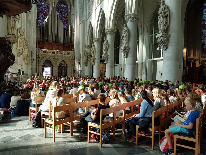 Vijftienhonderd kandidaat-vormelingen beleefden zaterdag een vreugdevolle Missiodag in Mechelen © Missio