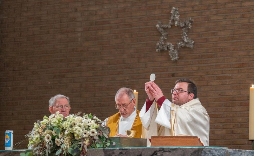 Neem en eet © © Luc Van de Sype