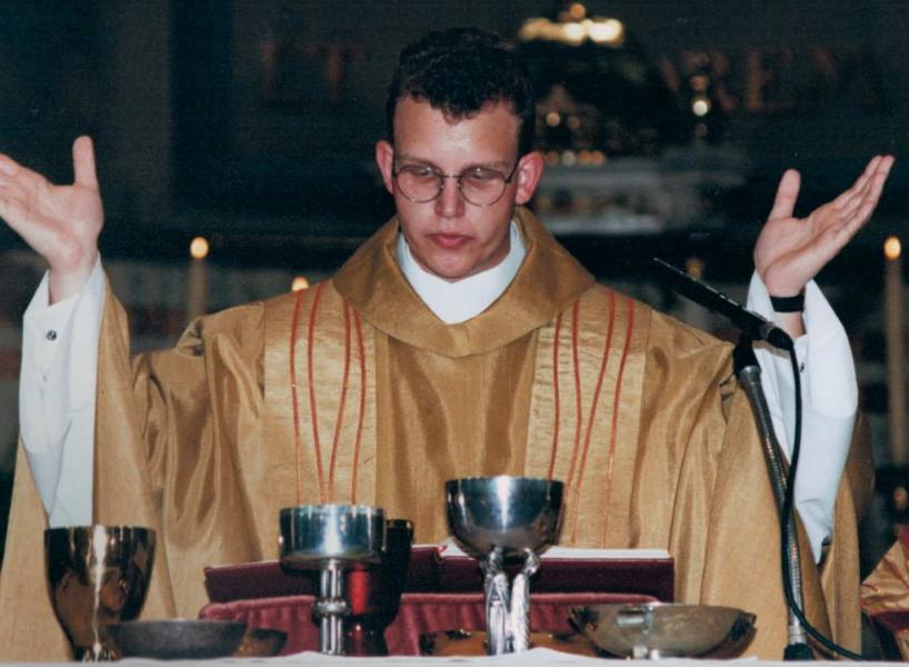 Priesterwijding in de parochiekerk van Wakken op 11.07.1999           © -