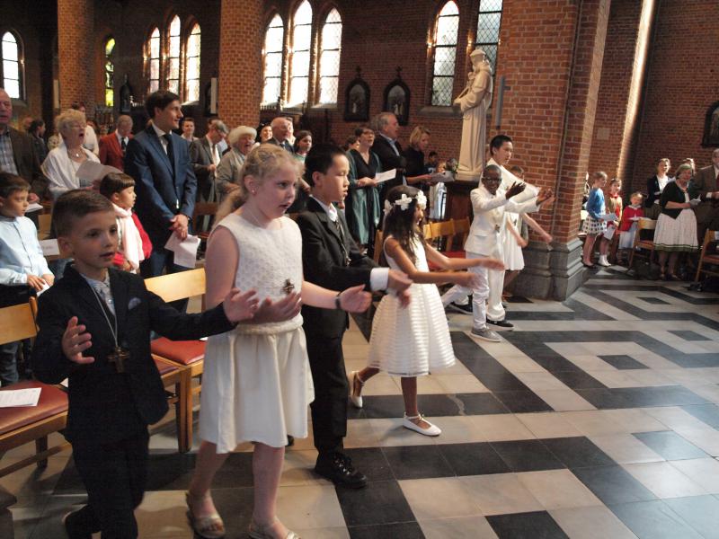 Vol overgave tijdens Alleluia voor het Woord van God. © Mariette Dhondt