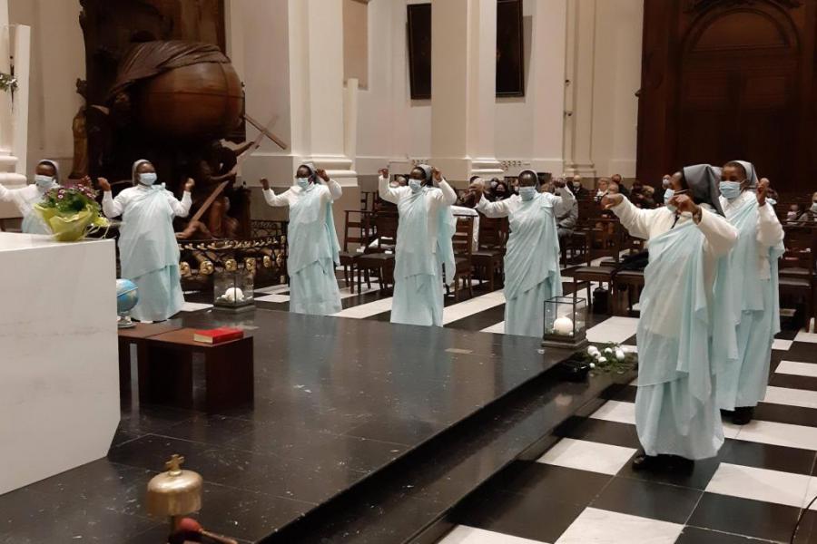 Afrikadag en de viering in de Sint-Salvatorkerk verzorgd door de zusters van de Heilige Vincentius 