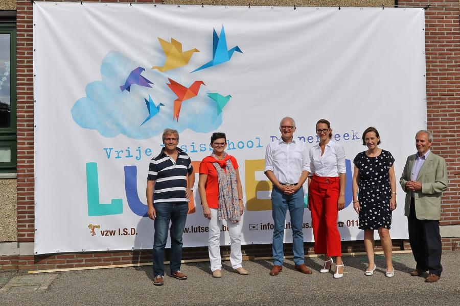 Basisschool Lutselus onthult nieuw logo 