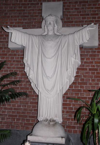 beeld van Heiig Hart-Christus Koning door Bruno Gerrits © Mia Verbanck