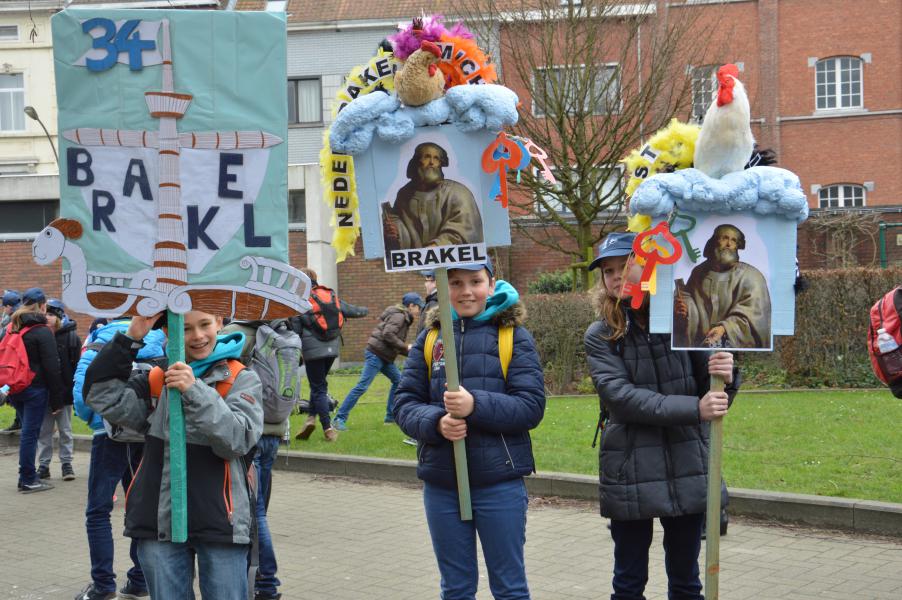 De vormelingen van Brakel waren aanwezig op Bavodag 2016. © Karel V.D.V.