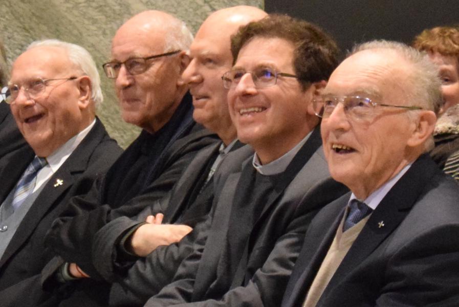 Bert Van Brabant, abt René Fobe, Adelbert Denaux, bisschop Lode Aerts en Frans Lefevre © Inge Cordemans
