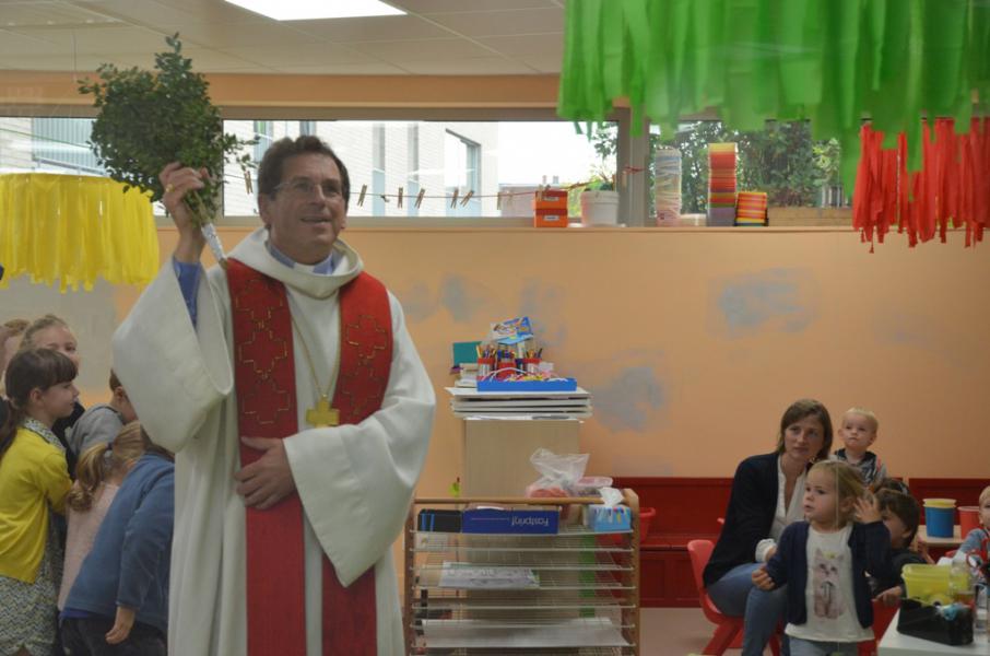Inzegenen van de nieuwbouw in VBS De Ranke in Vichte. 