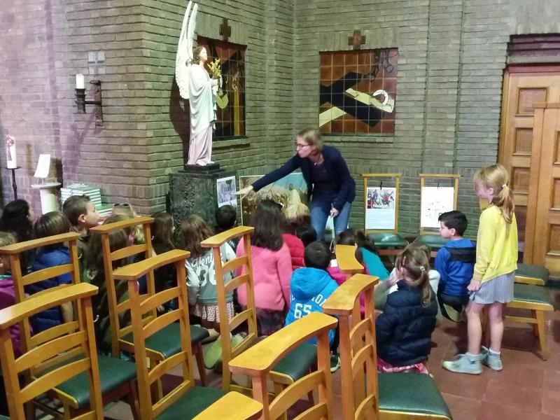 De Rozenkransschool viert Pasen © GV