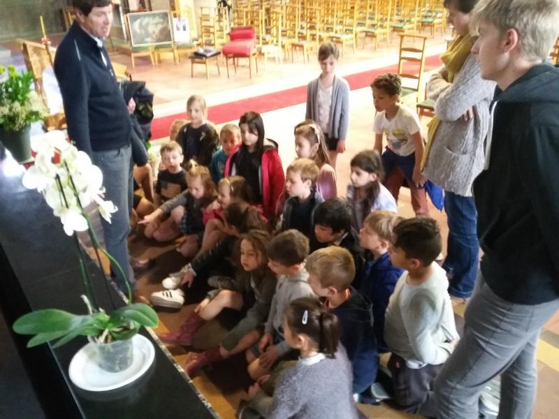 De Rozenkransschool viert Pasen © GV